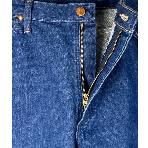 Vintage Wrangler Cowboy Cut Straight Leg Blue Jeans • Medium Wash • 36 x 34 Mens - Picture 8 of 8